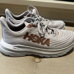Womens Hoka shoes